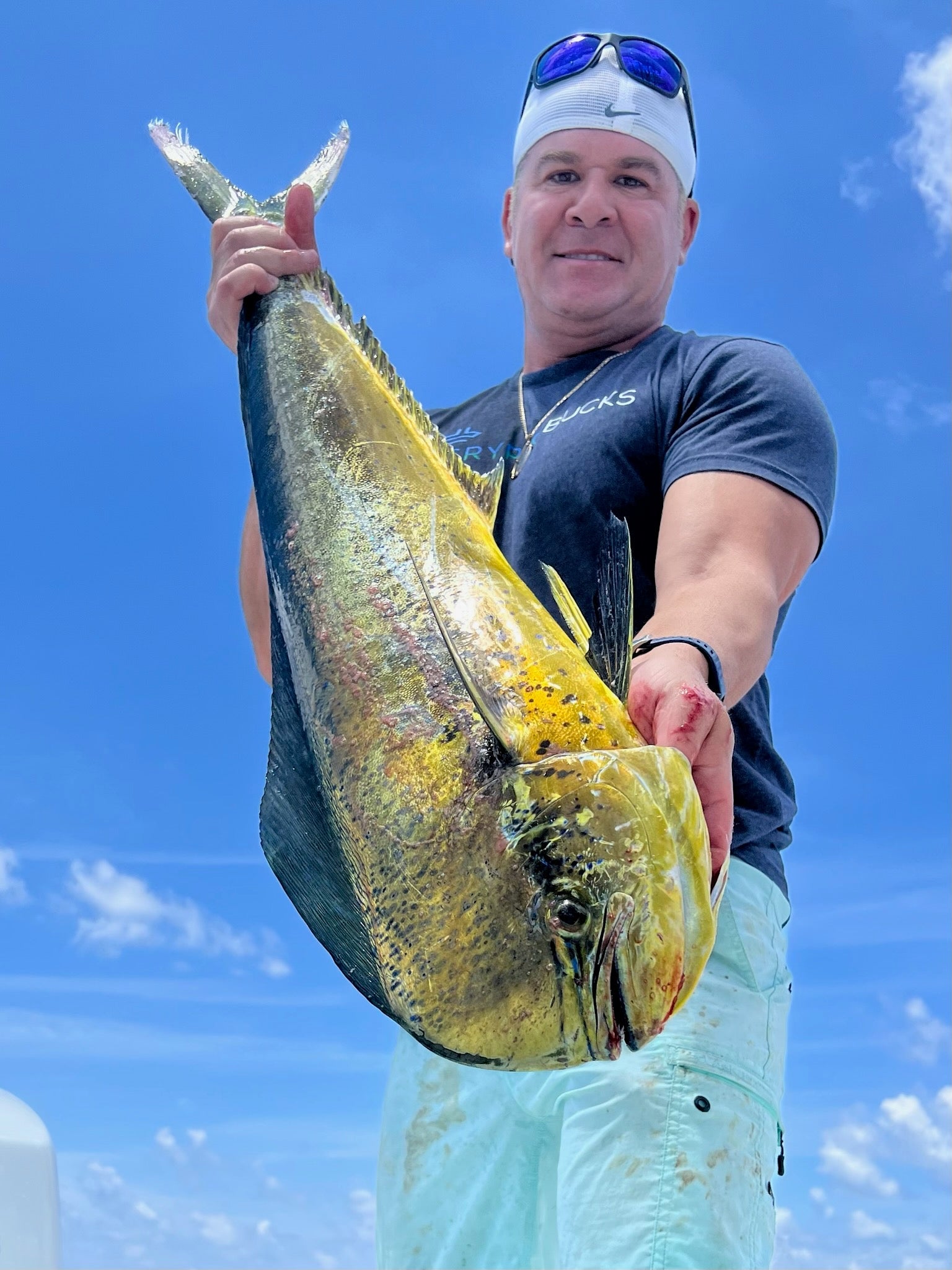 3 ways to Crush MORE Mahi Mahi using Dredges - Marea Fishing